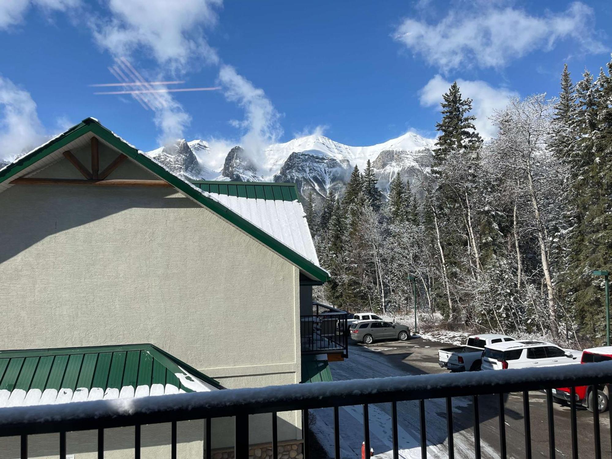 Banff Wood Lodge Canmore Exterior foto